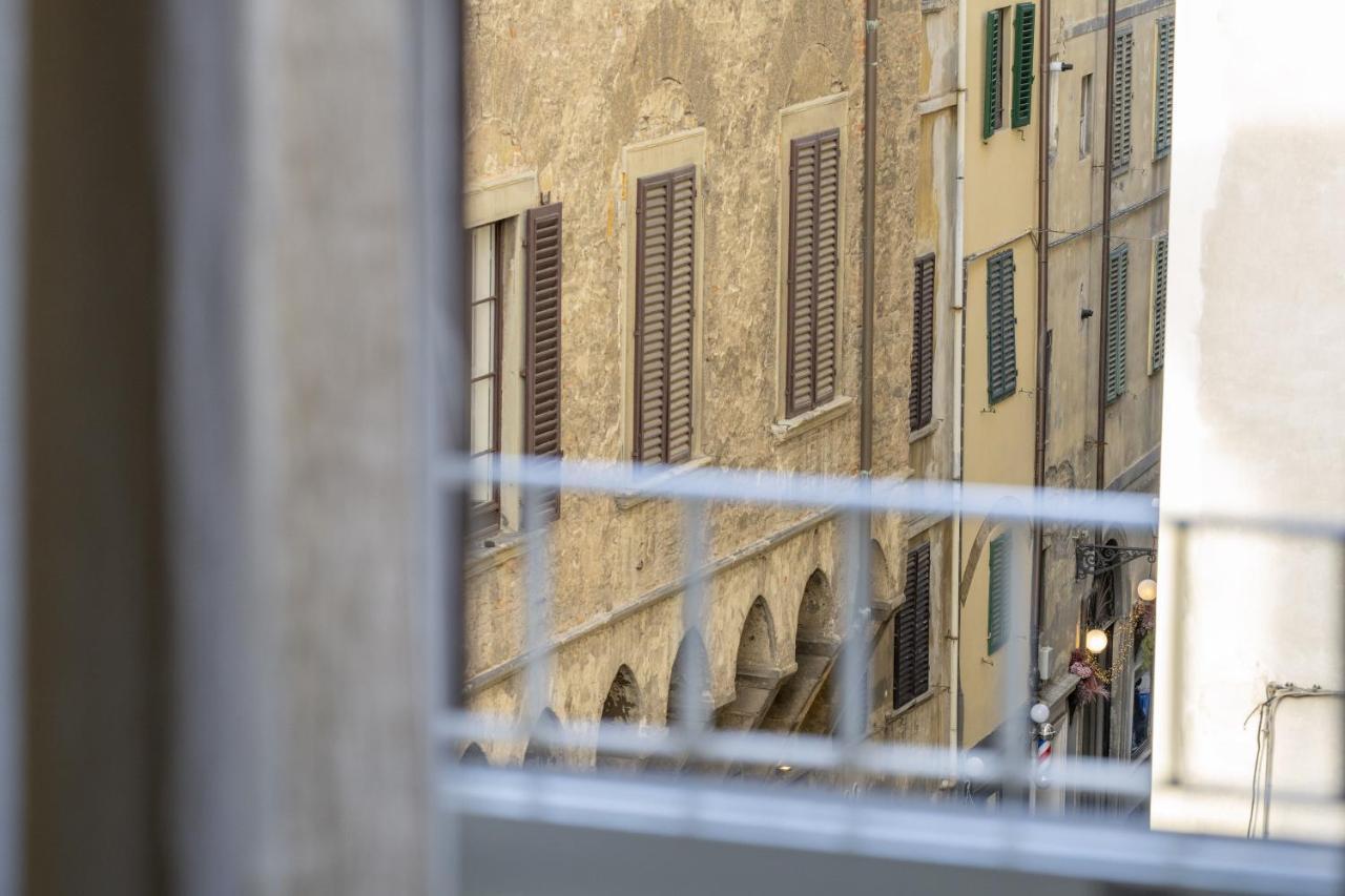 Bright Santa Croce Apartment Florence Exterior photo